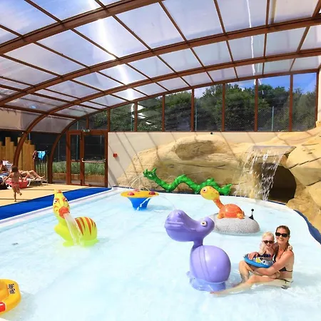 营地 Camping La Chataigneraie